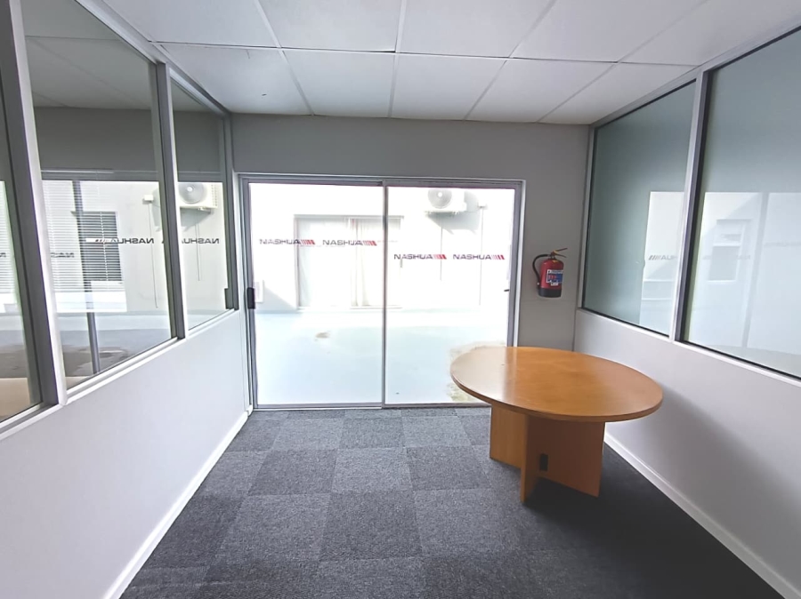 To Let Commercial Property for Rent in Lorraine Eastern Cape